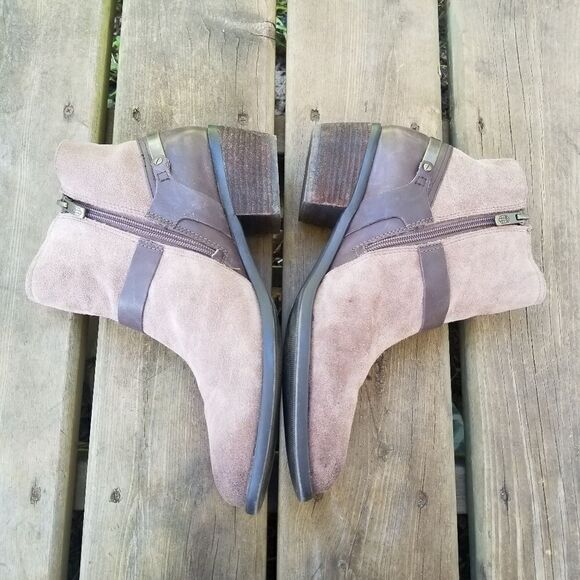 Vince Camuto Bodee Suede Leather Harness Booties Size Woman's 11 - Picture 4 of 10